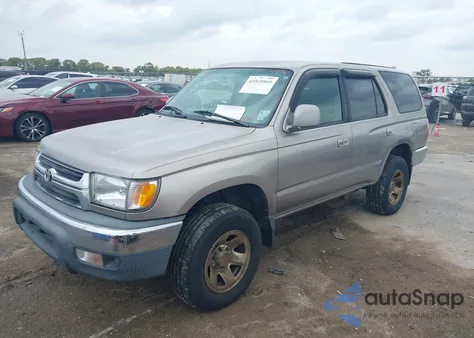 2001 Toyota 4Runner Sr5 V6 z USA, uszkodzony, nr VIN JT3GN86R810196179